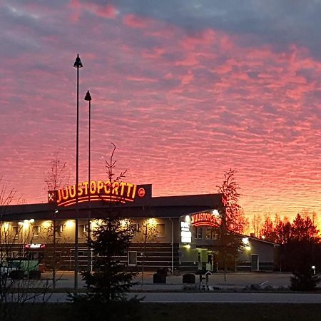 Hotelli Kaersaemaeki Exteriör bild